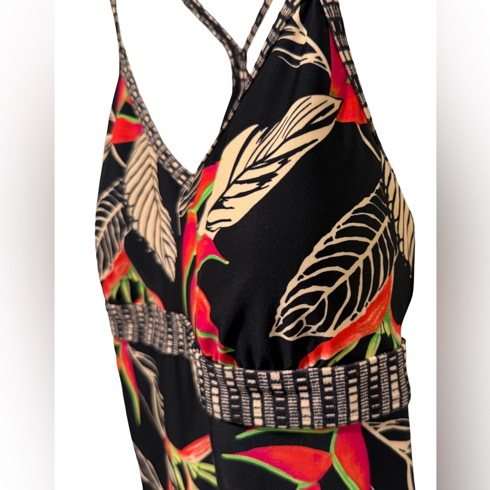 Athleta PreOwned Size M Black Red & Cream Floral Print Sport Mini Dress (0803) - Picture 5 of 10